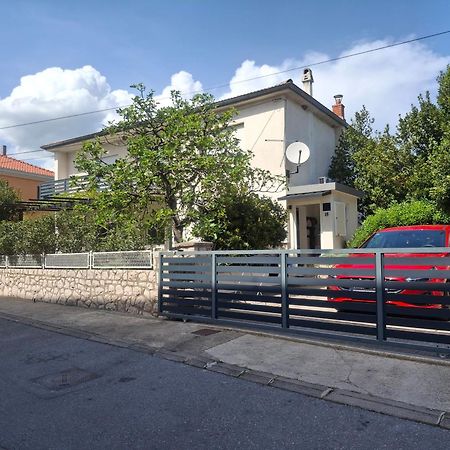 Apartman Vitamare 160 M From The Beach Novi Vinodolski Kültér fotó