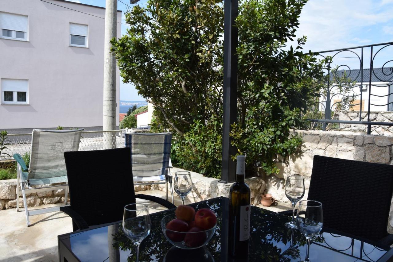 Apartman Vitamare 160 M From The Beach Novi Vinodolski Kültér fotó